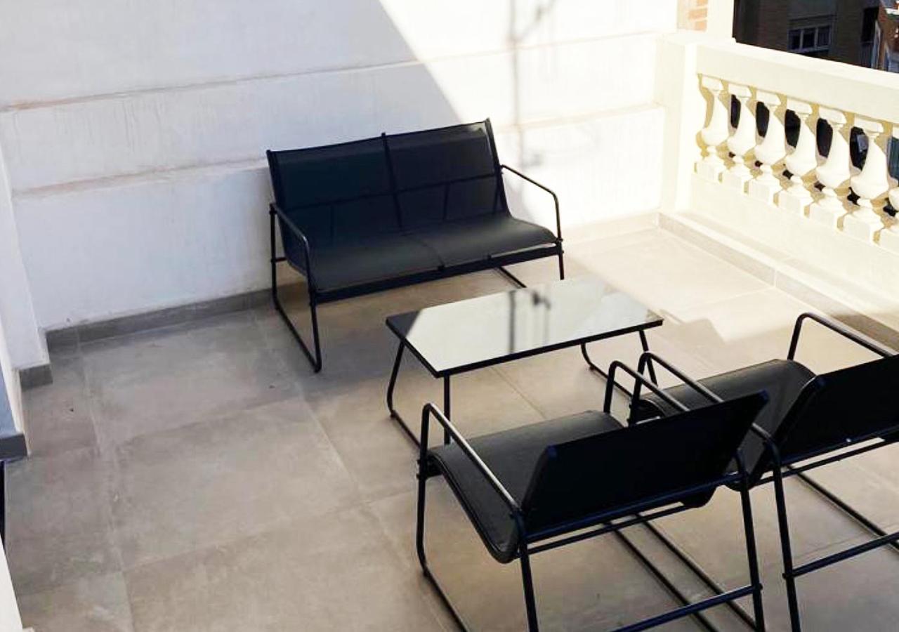 Apartamentos Loliqui Centro Alicante Exteriör bild